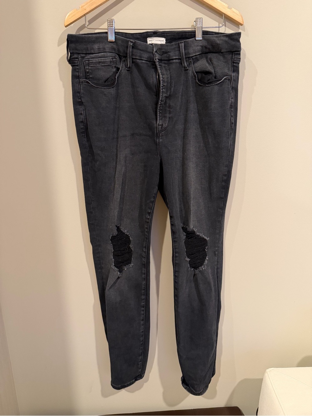 Good American Black Distressed Skinny Jeans
